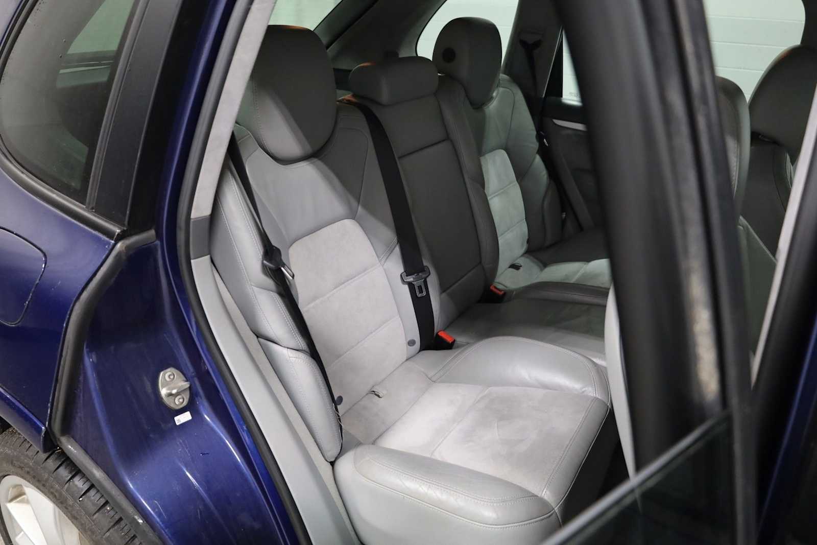 Thumbnail: 2009 Porsche Cayenne - 33