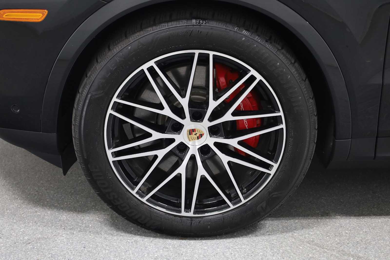 Thumbnail: 2025 Porsche Cayenne - 39