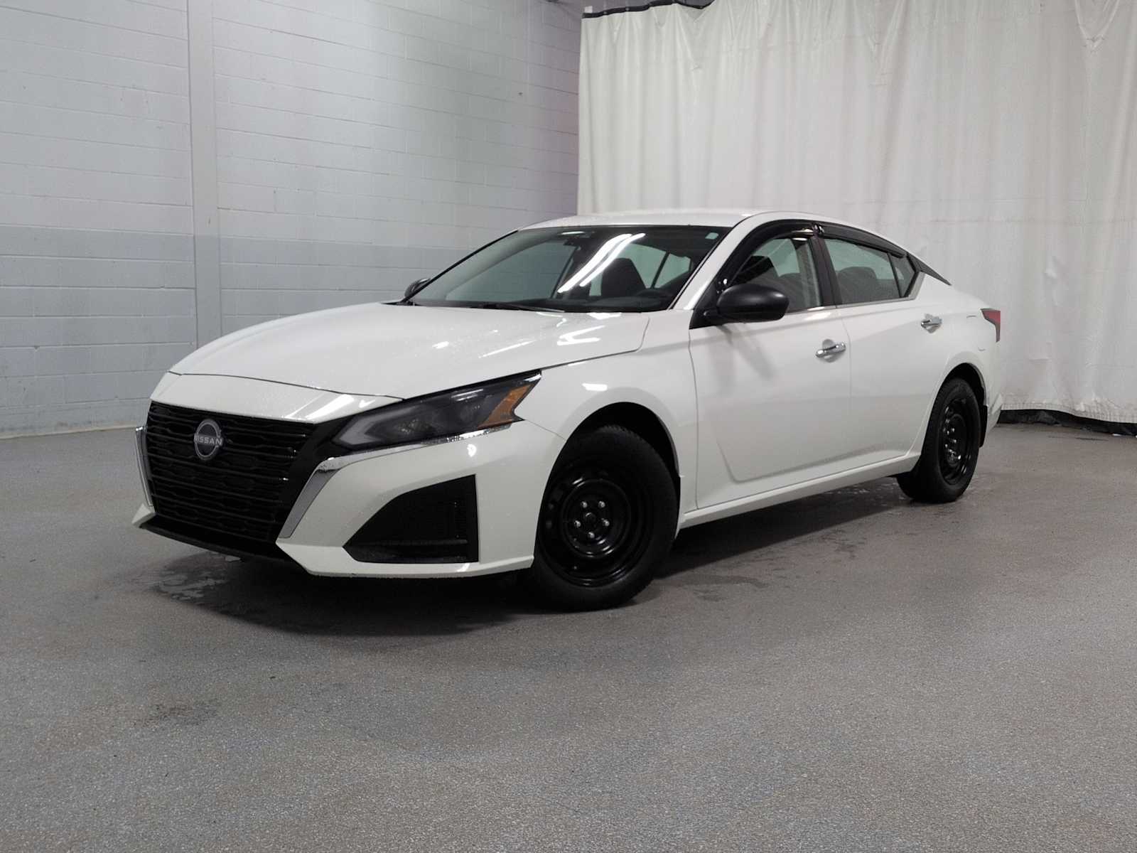 Thumbnail: 2024 Nissan Altima - 1