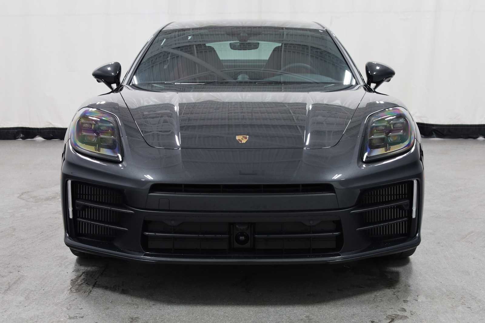 Thumbnail: 2025 Porsche Panamera - 14
