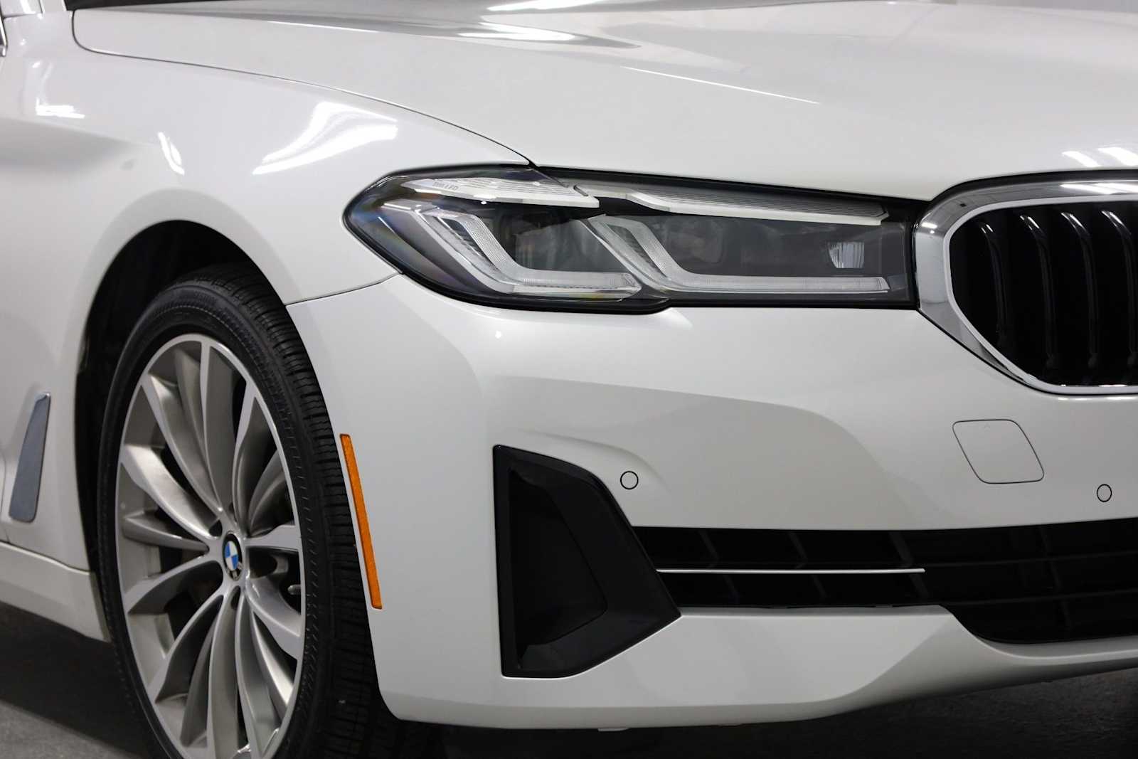 Thumbnail: 2022 BMW 5 Series - 15