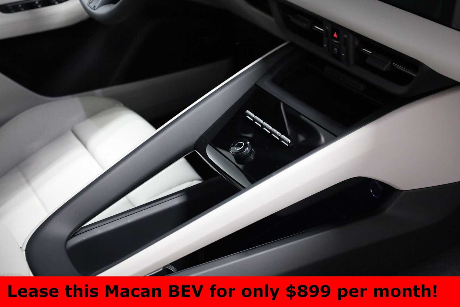 Thumbnail: 2025 Porsche Macan - 21