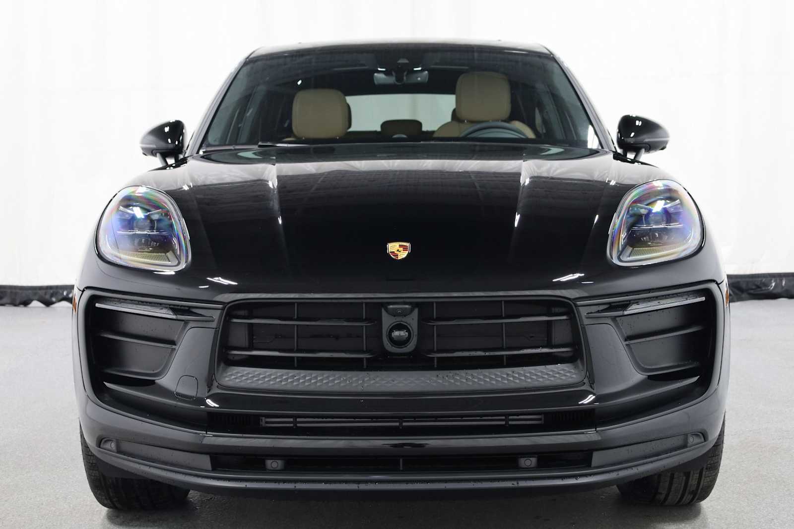 Thumbnail: 2025 Porsche Macan - 14