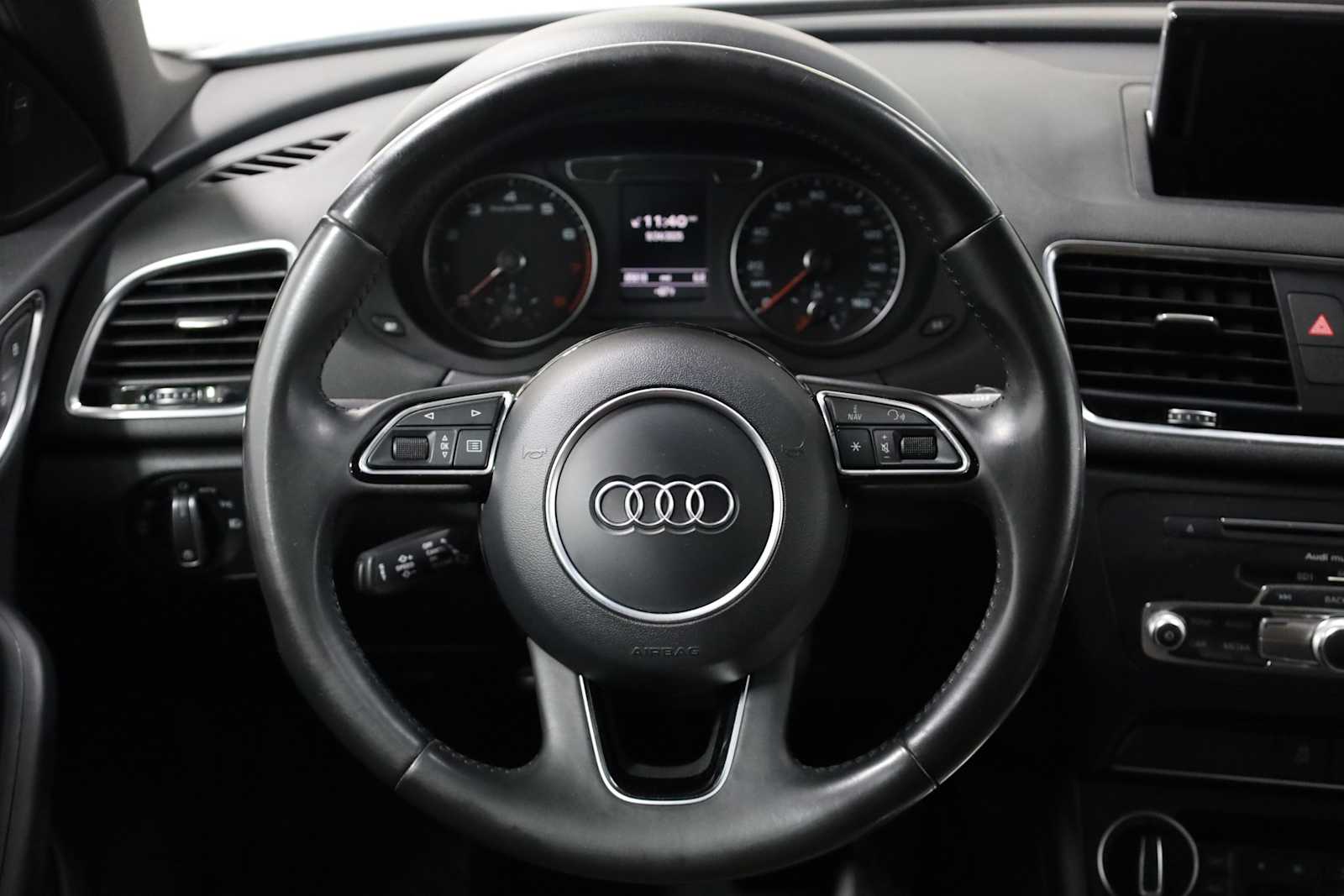 Thumbnail: 2016 Audi Q3 - 23
