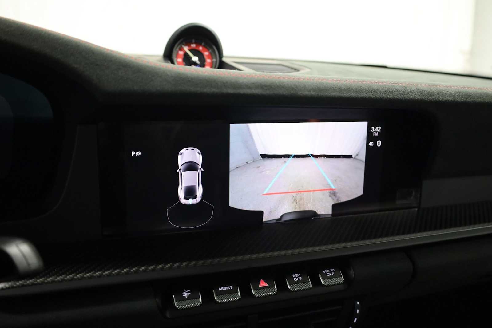 Thumbnail: 2026 Porsche 911 - 33