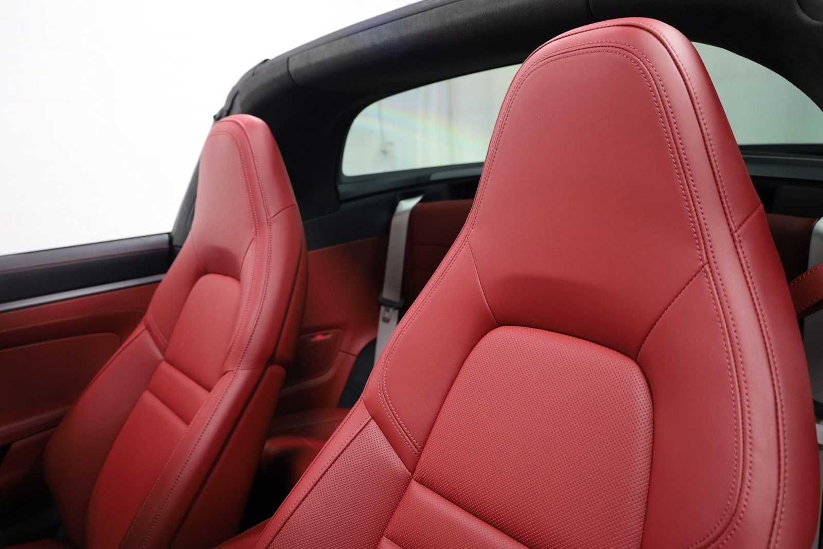 Thumbnail: 2024 Porsche 911 - 17