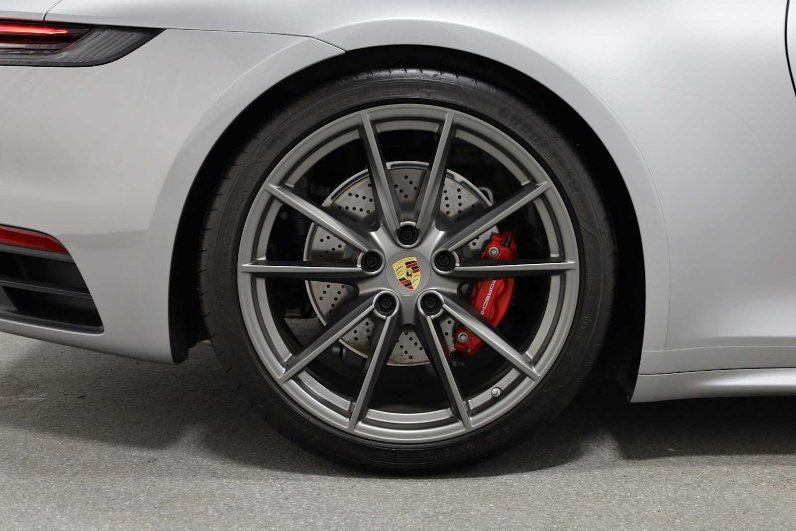 Thumbnail: 2024 Porsche 911 - 36