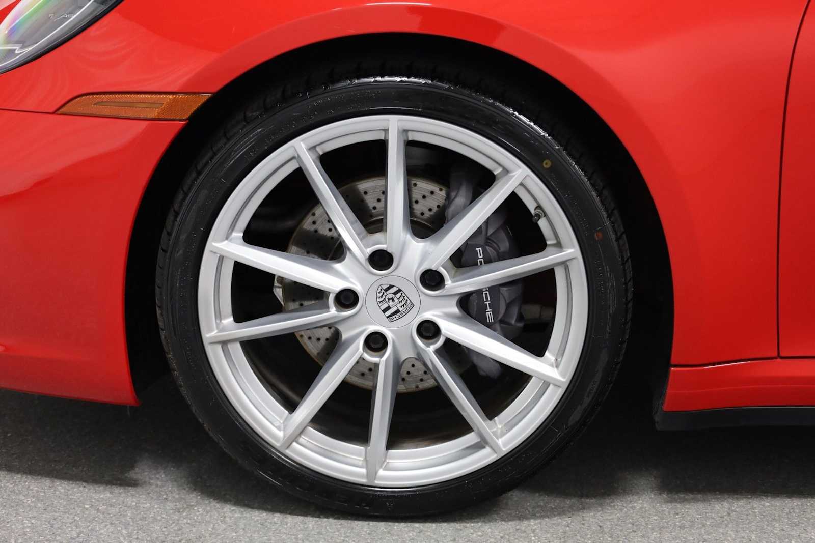 Thumbnail: 2022 Porsche 911 - 38