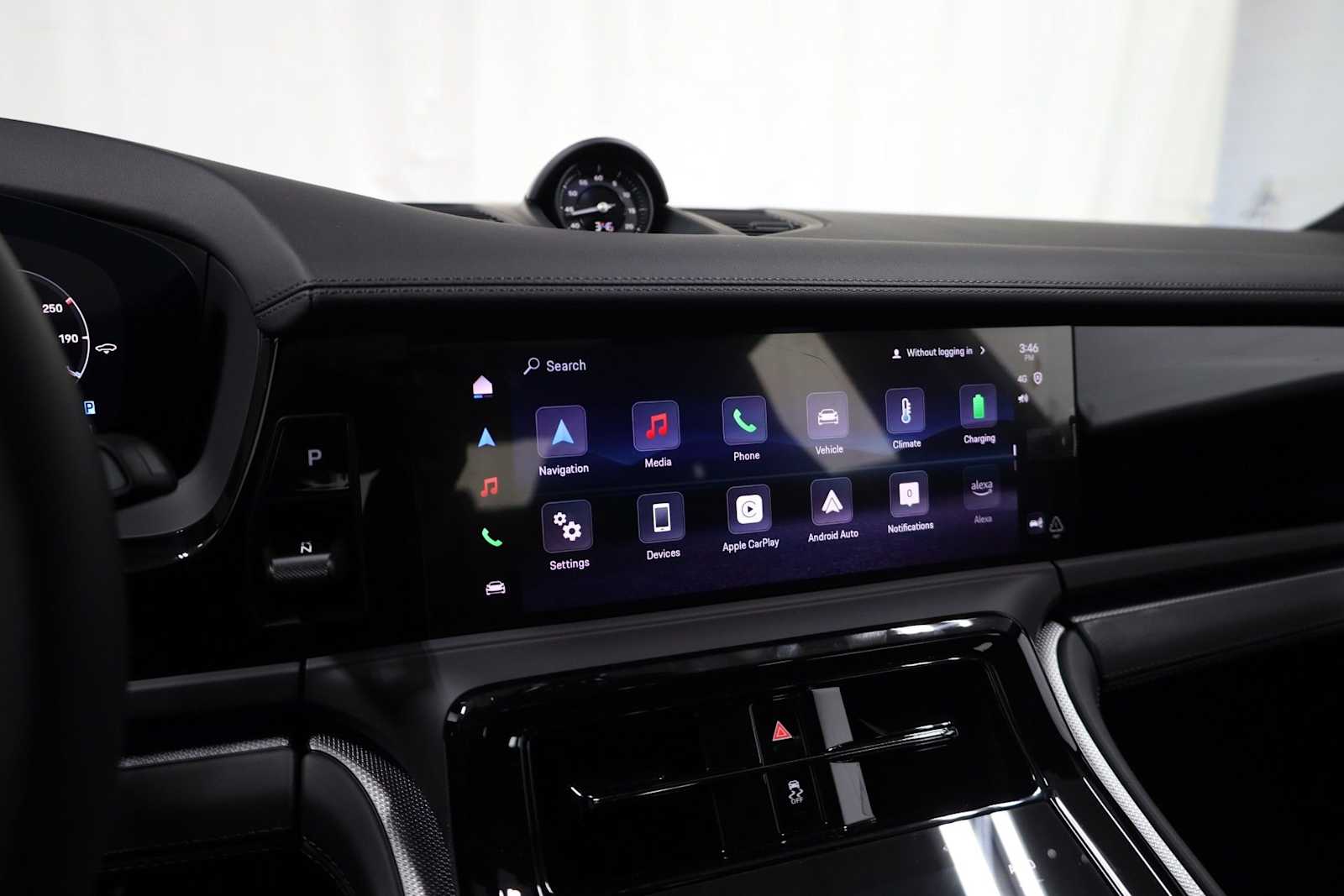 Thumbnail: 2026 Porsche Panamera - 32