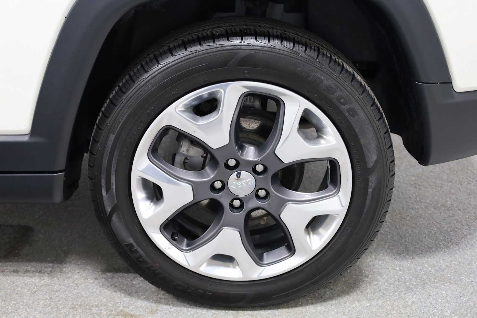 Thumbnail: 2019 Jeep Compass - 35