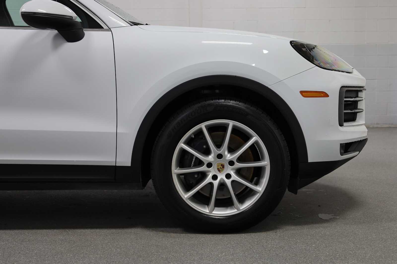 Thumbnail: 2024 Porsche Cayenne - 10