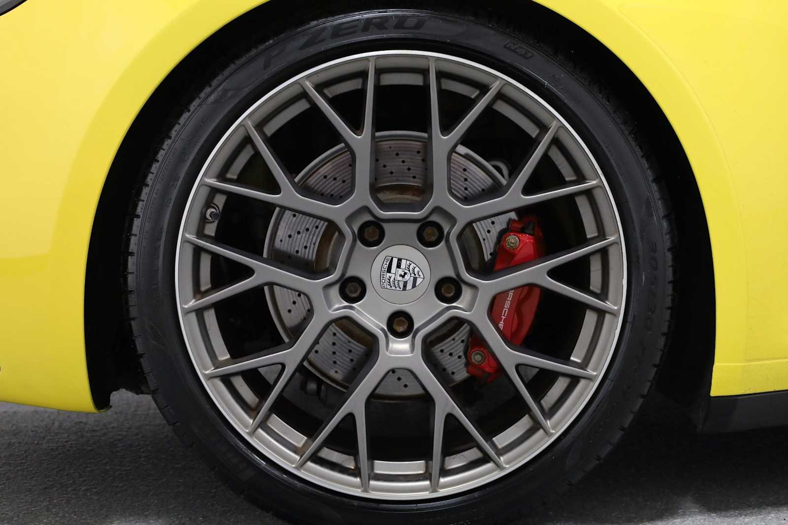 Thumbnail: 2020 Porsche 911 - 34