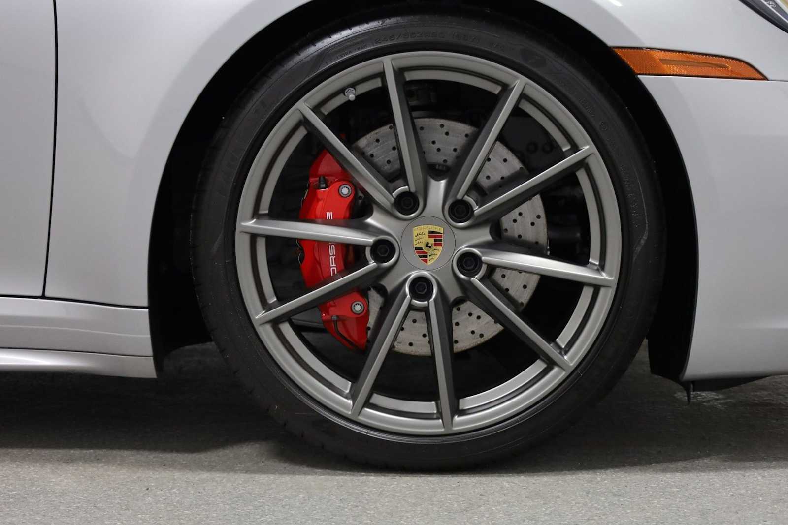 Thumbnail: 2024 Porsche 911 - 12
