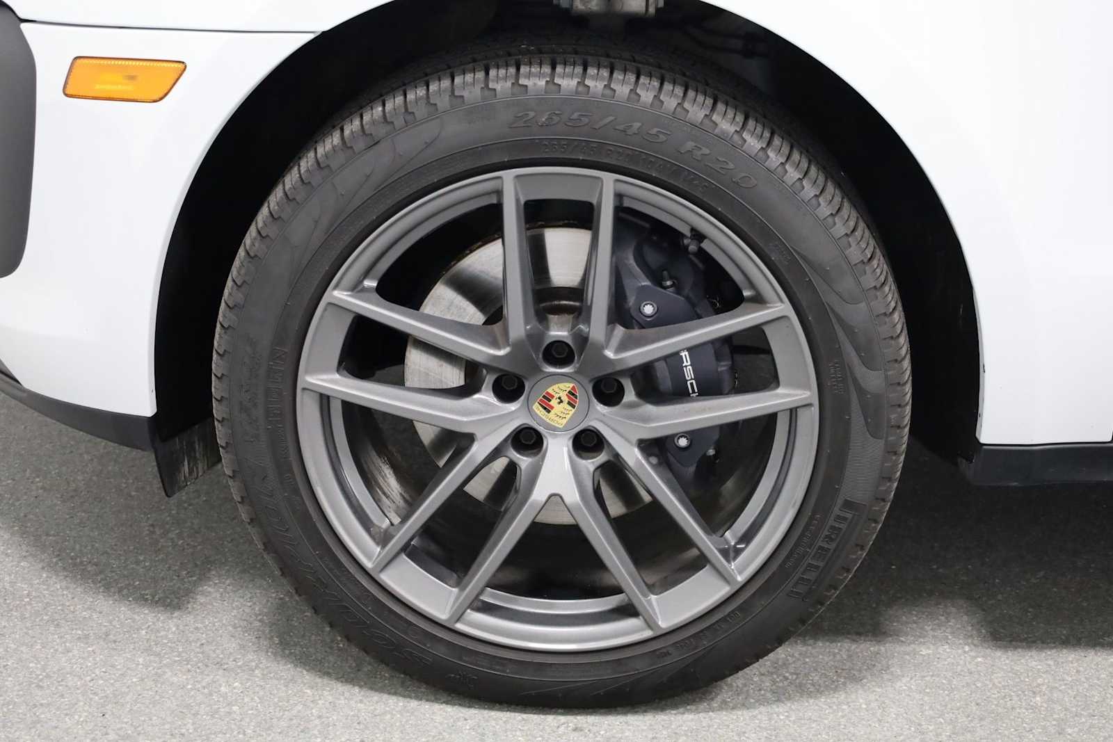 Thumbnail: 2025 Porsche Macan - 40