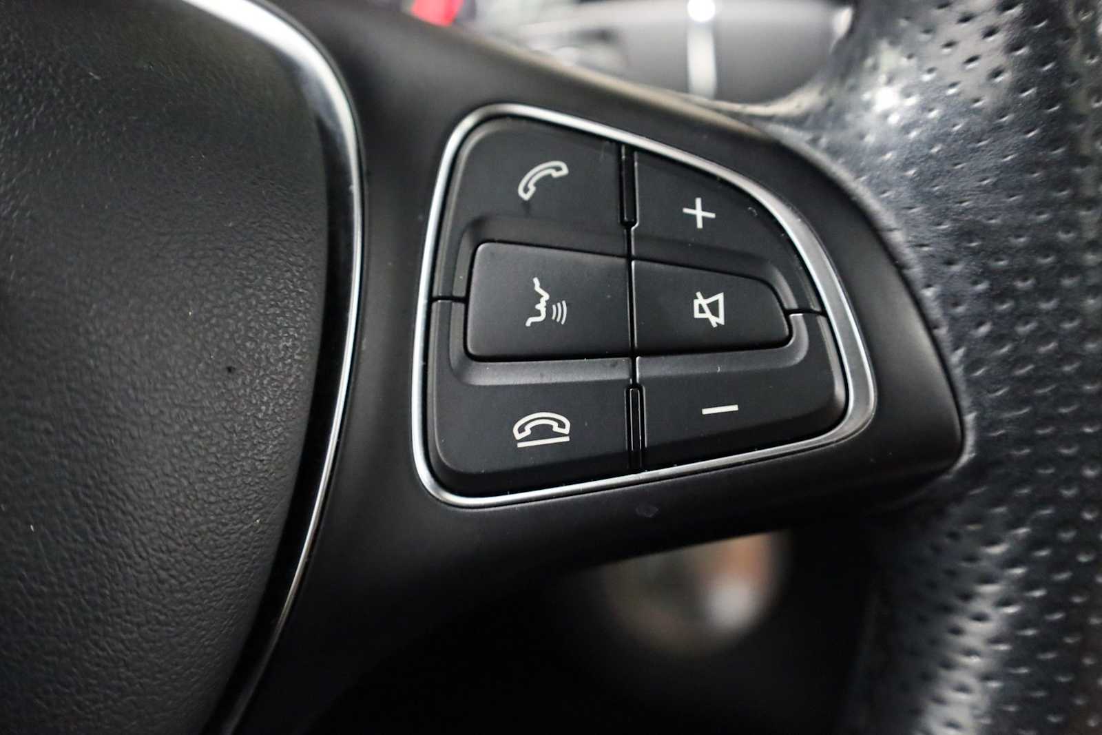 Thumbnail: 2017 Mercedes-Benz GLE - 26