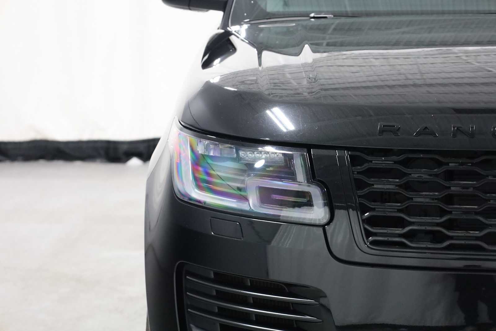 Thumbnail: 2021 Land Rover Range Rover - 15