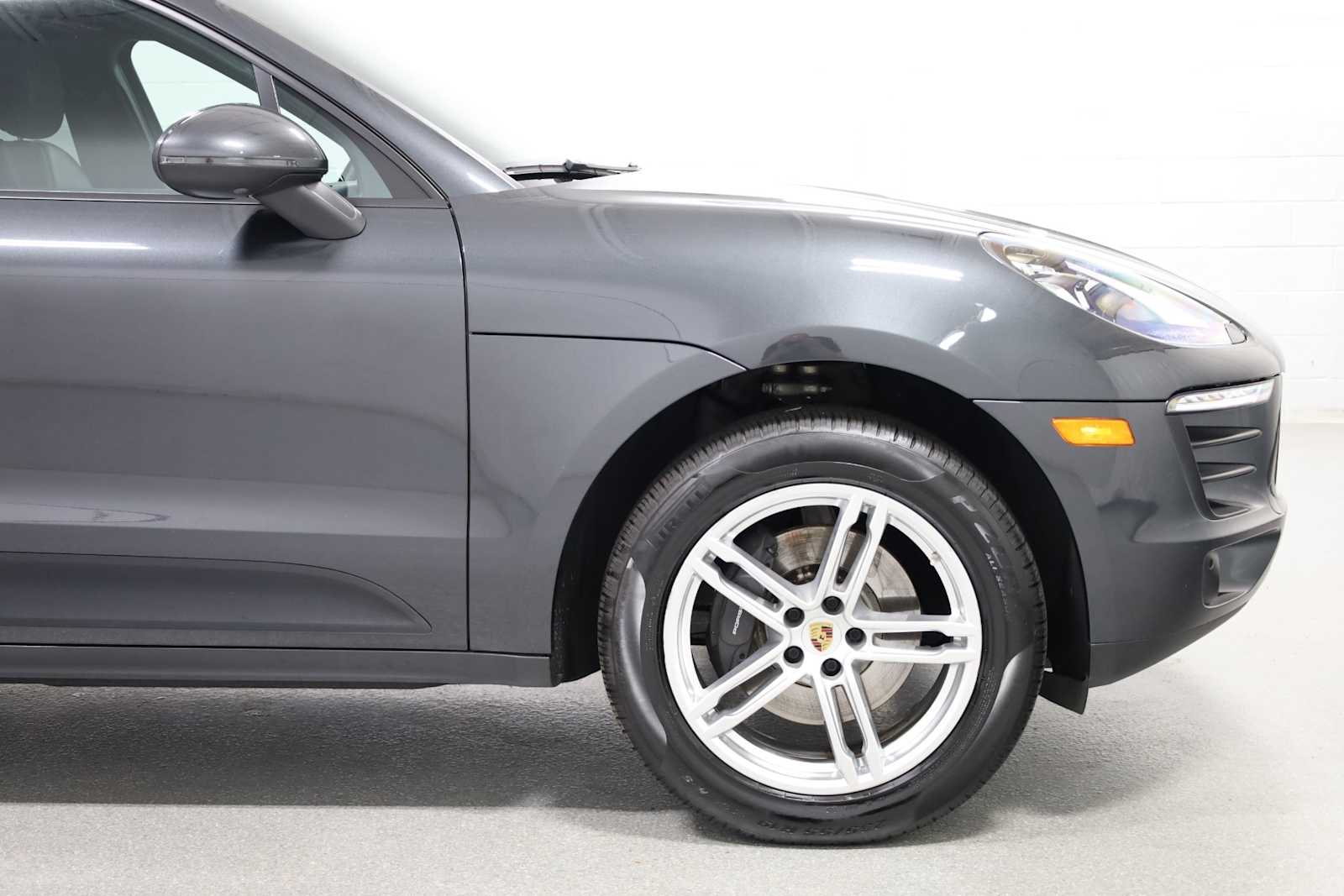 Thumbnail: 2018 Porsche Macan - 11