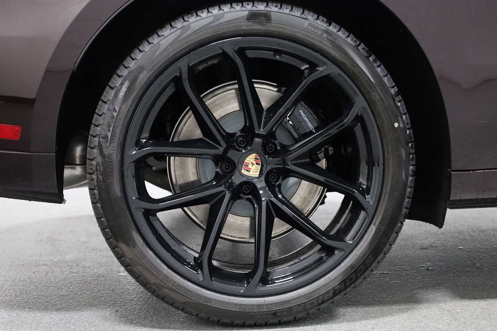 Thumbnail: 2025 Porsche Macan - 38