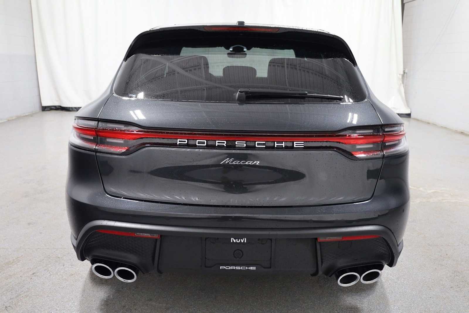 Thumbnail: 2026 Porsche Macan - 7