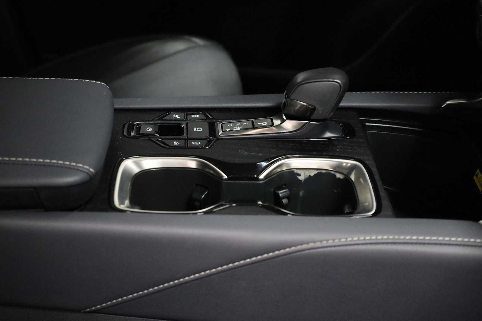 Thumbnail: 2023 Lexus RX - 20