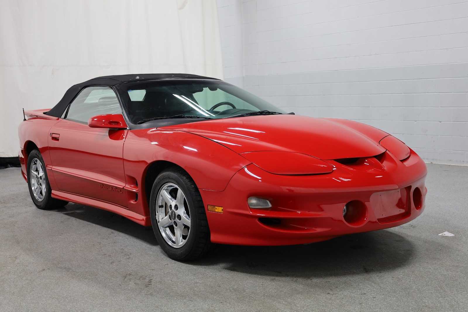Thumbnail: 1999 Pontiac Firebird - 13