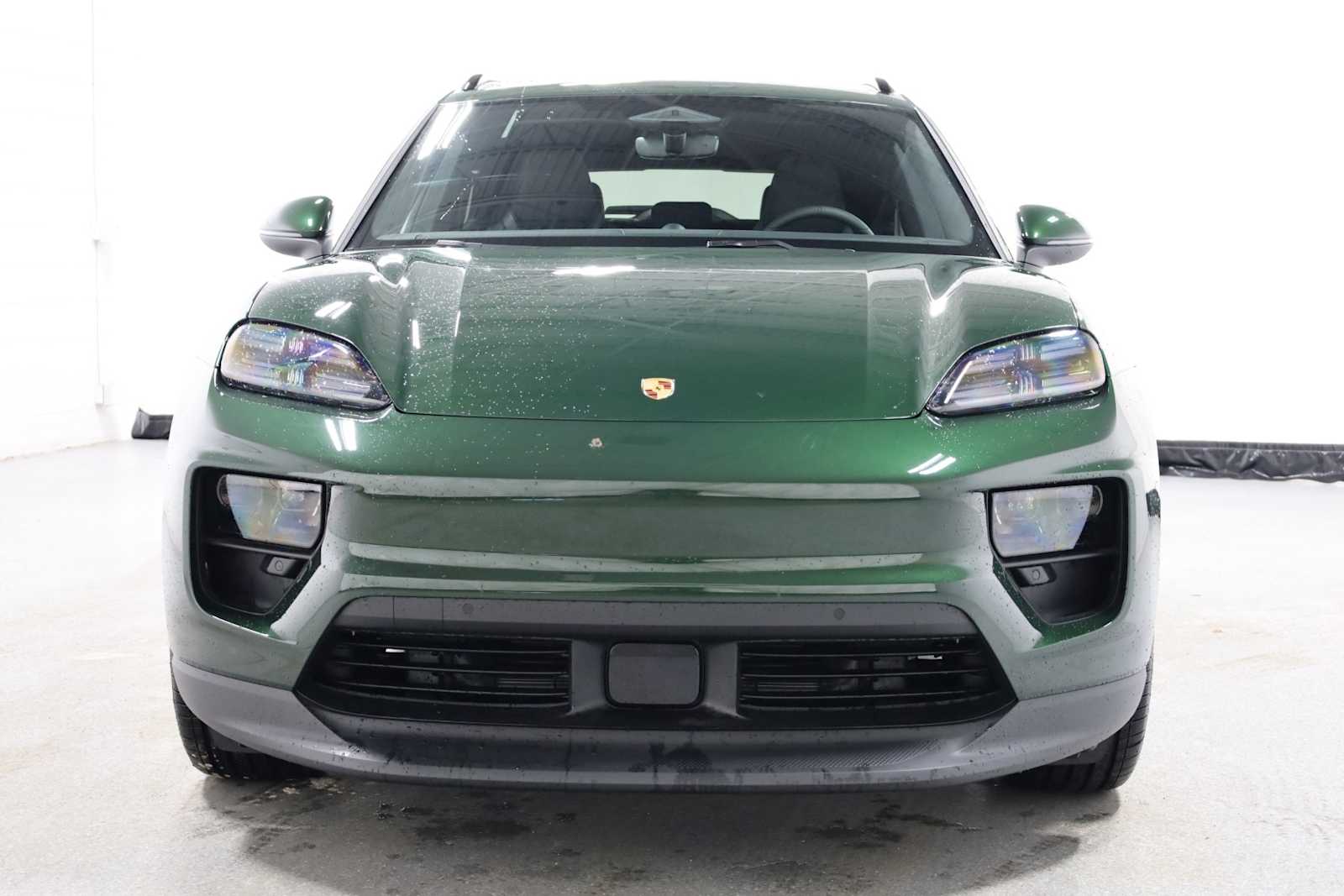 Thumbnail: 2024 Porsche Macan - 7