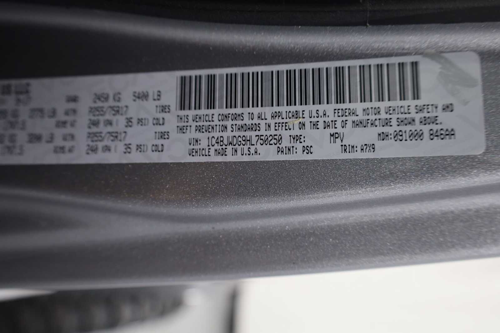 Thumbnail: 2017 Jeep Wrangler - 37