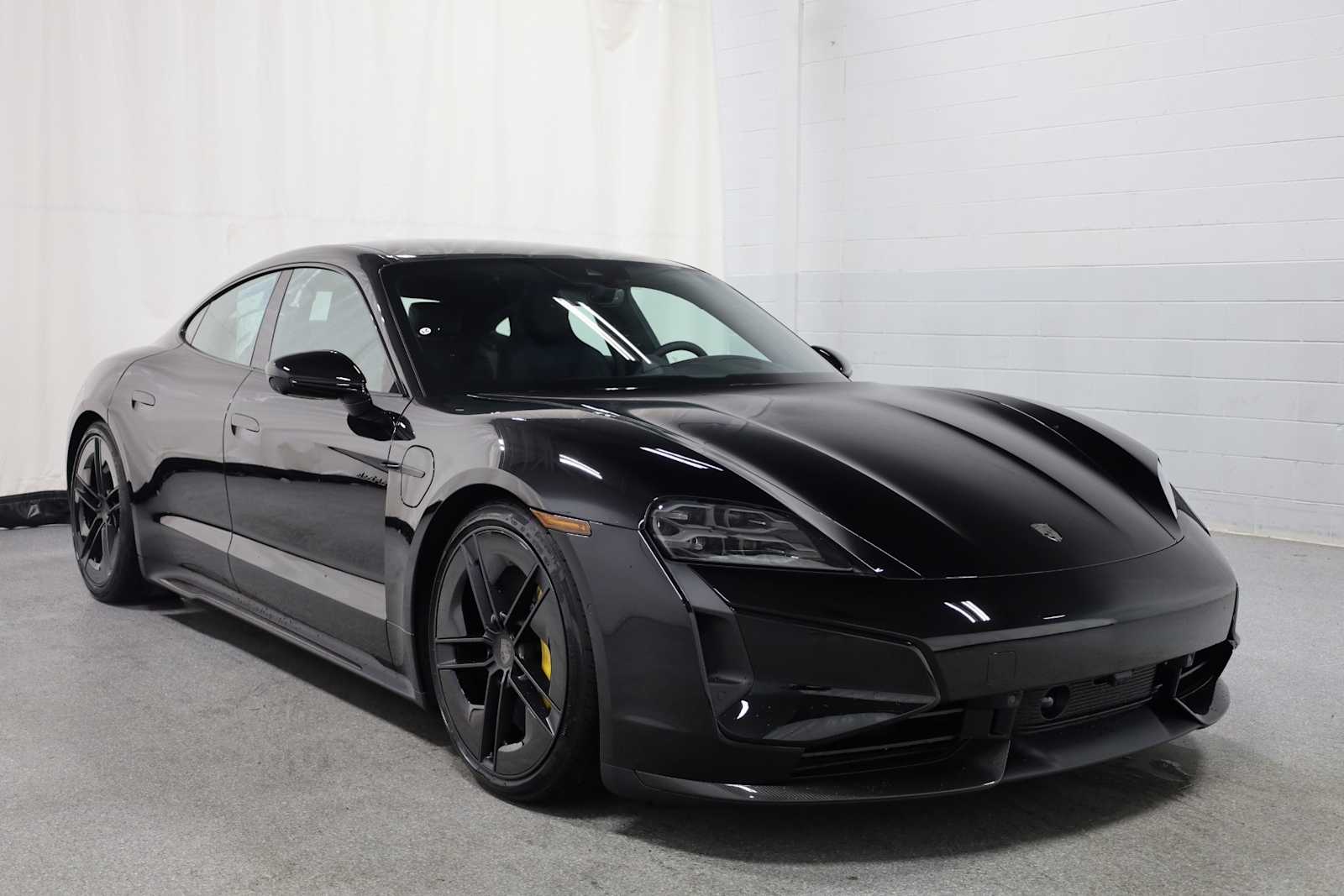Thumbnail: 2025 Porsche Taycan - 13