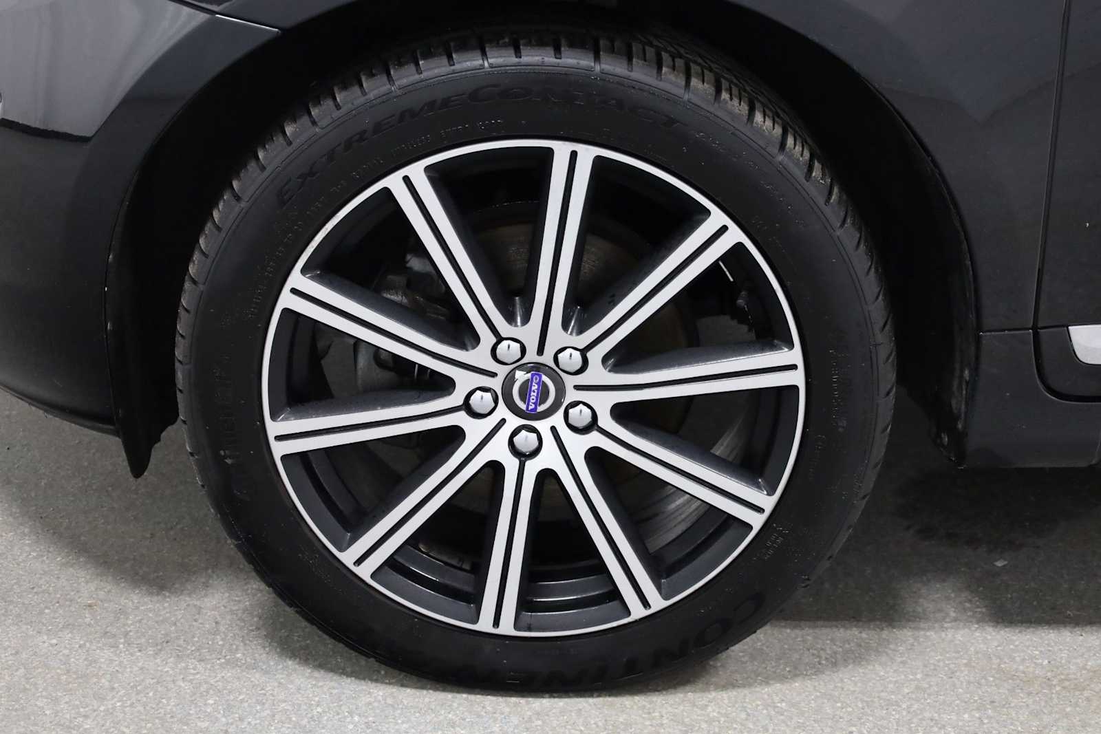 Thumbnail: 2016 Volvo XC60 - 38