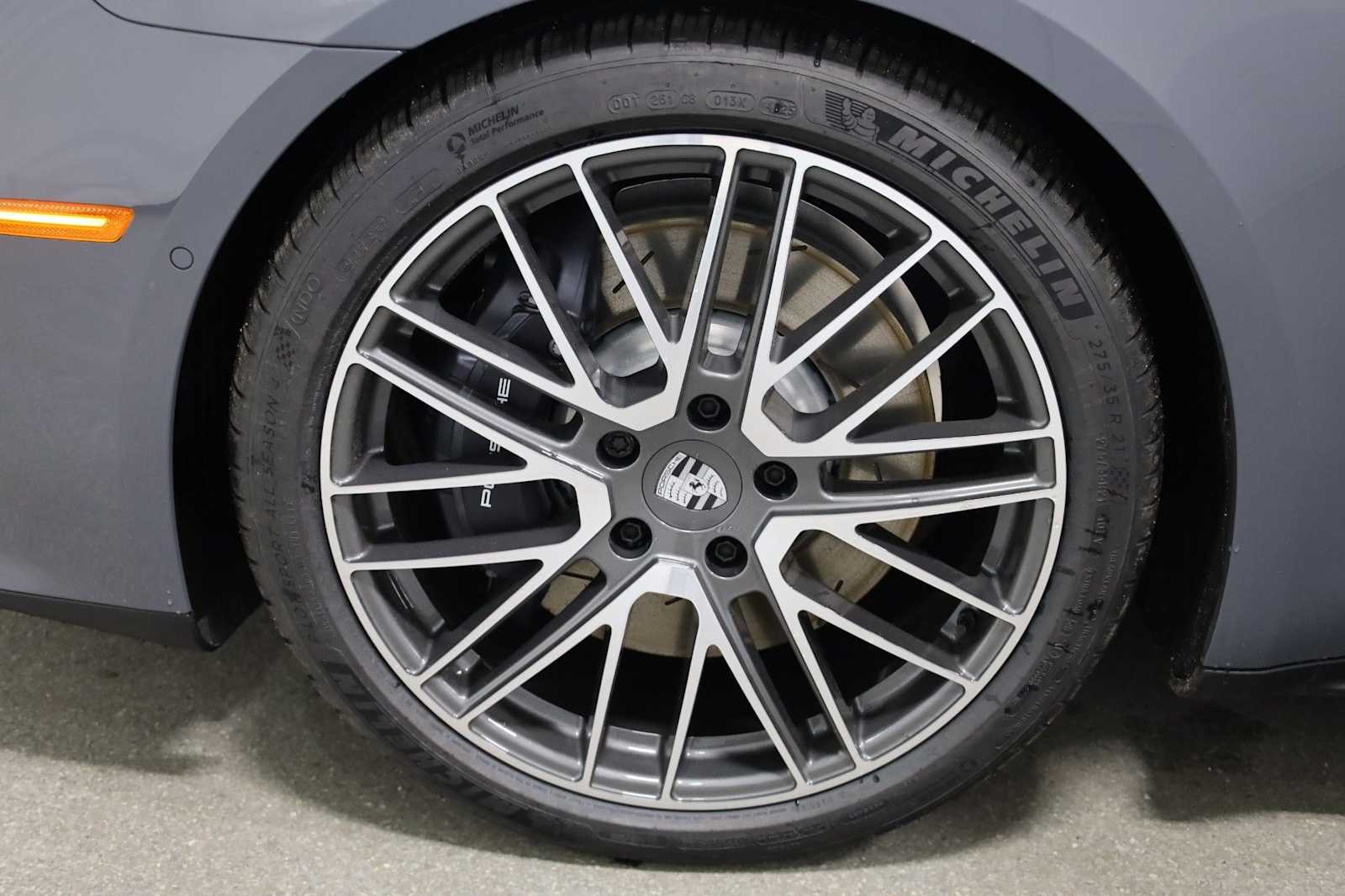 Thumbnail: 2026 Porsche Panamera - 39