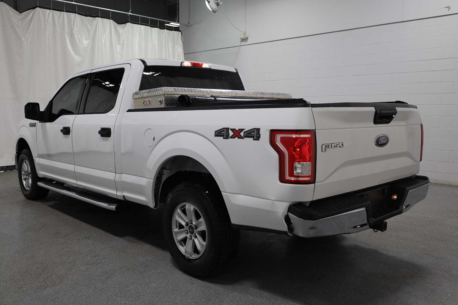 2017 Ford F-150  3
