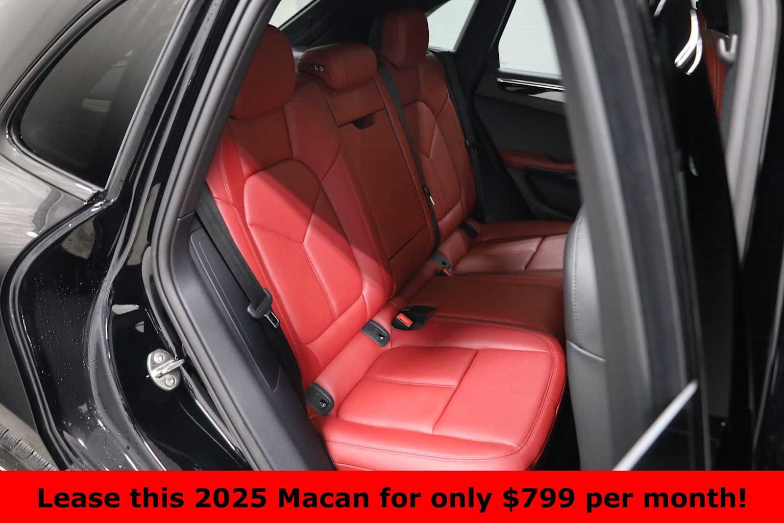 Thumbnail: 2025 Porsche Macan - 37