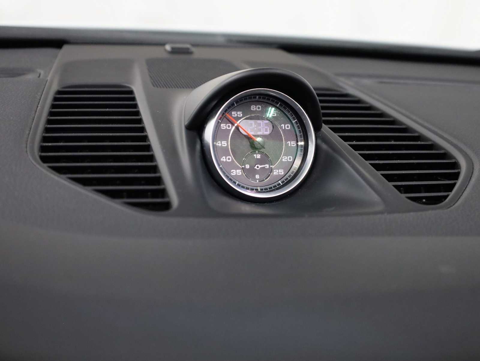 Thumbnail: 2014 Porsche 911 - 18