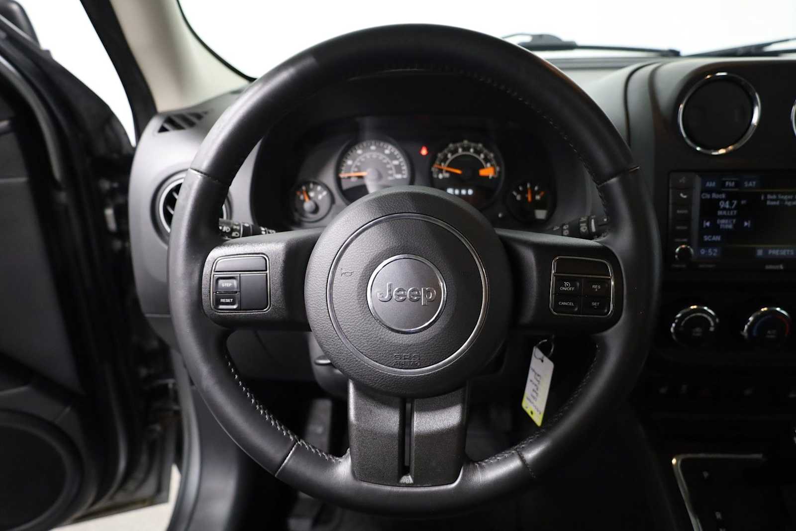 Thumbnail: 2014 Jeep Patriot - 22