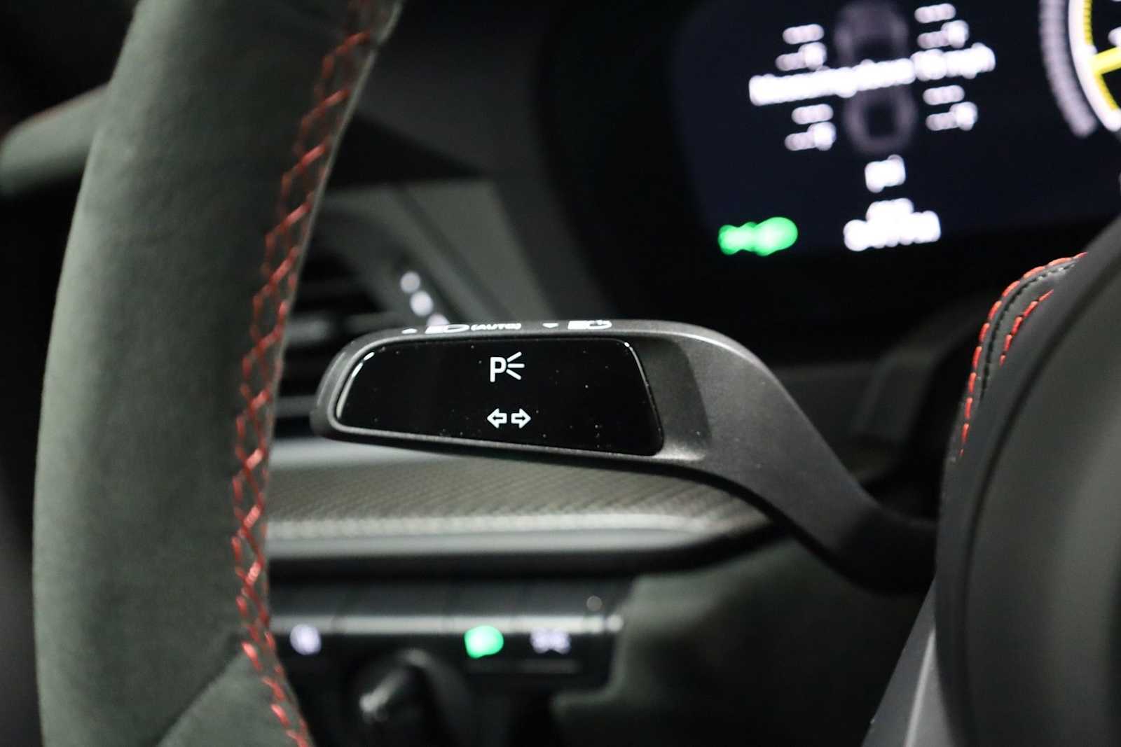 Thumbnail: 2026 Porsche 911 - 30