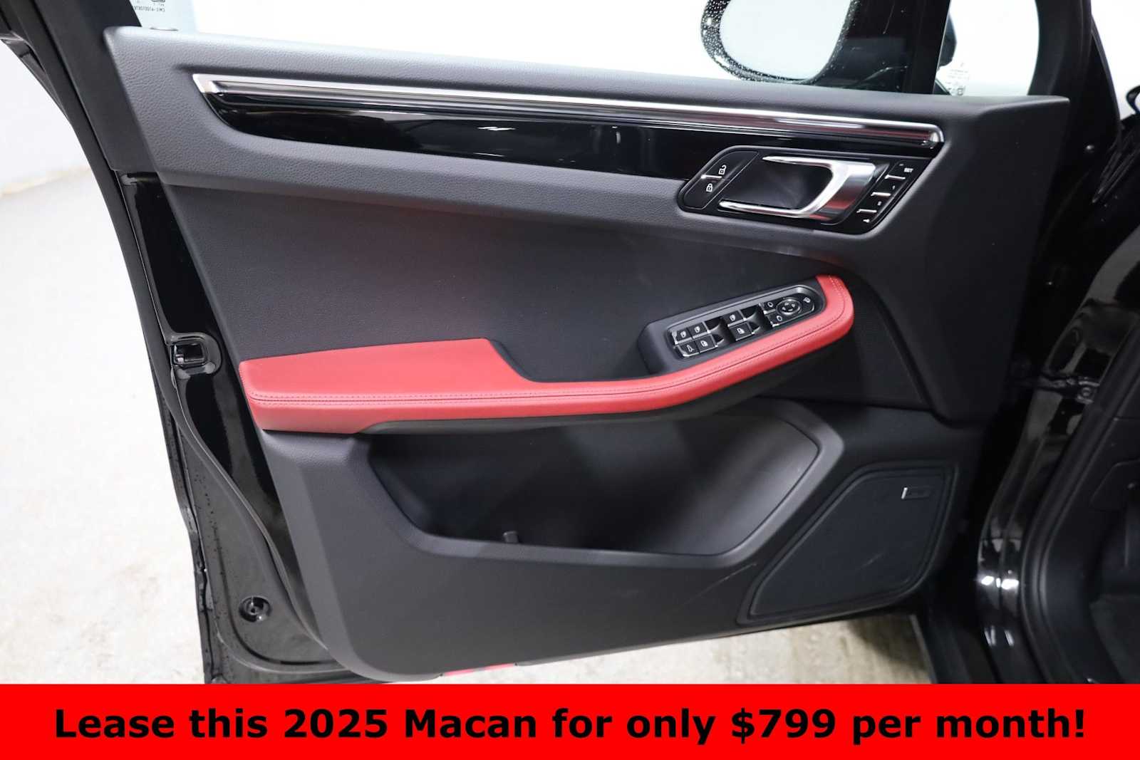 Thumbnail: 2025 Porsche Macan - 16