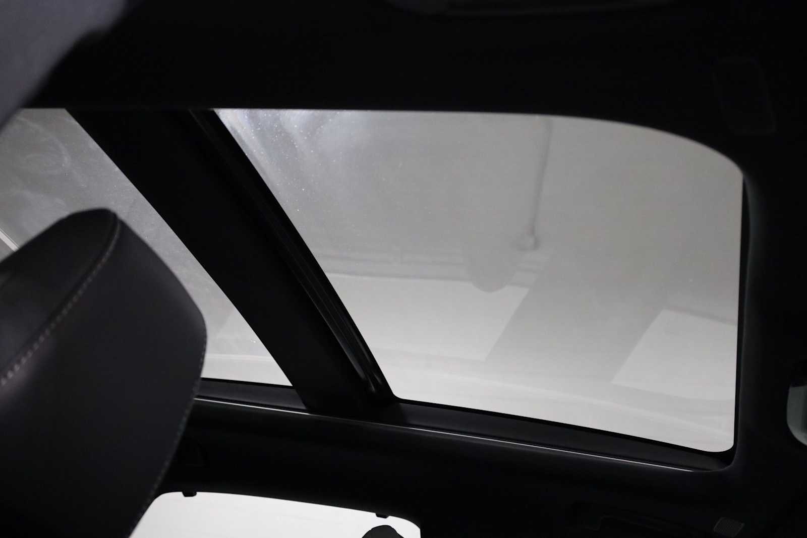 Thumbnail: 2024 Lexus RX - 17