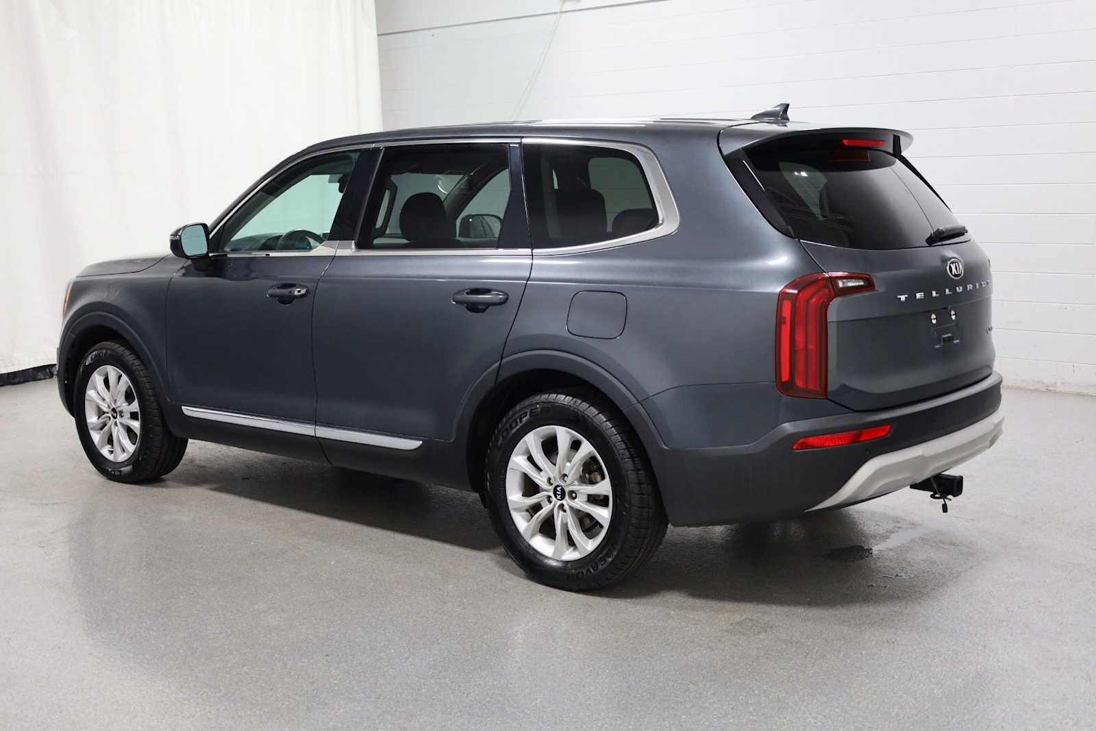 Thumbnail: 2021 Kia Telluride - 3