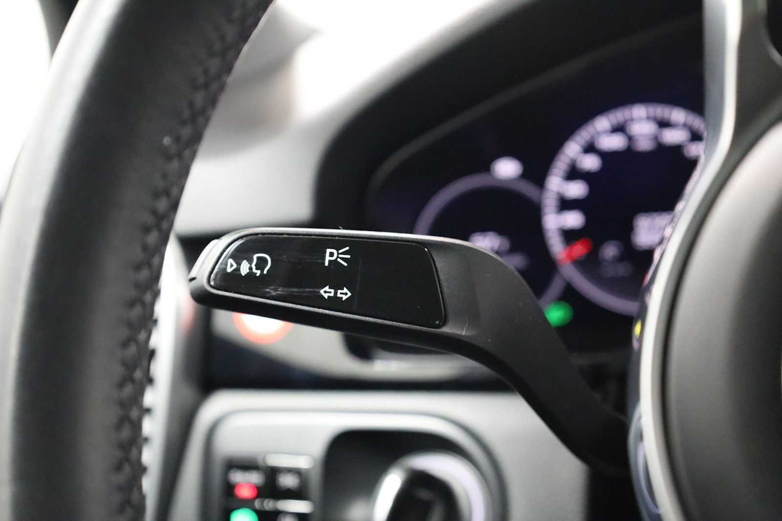 Thumbnail: 2021 Porsche Cayenne - 31