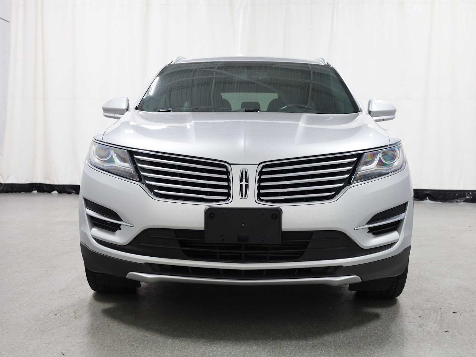 Thumbnail: 2016 Lincoln MKC - 14