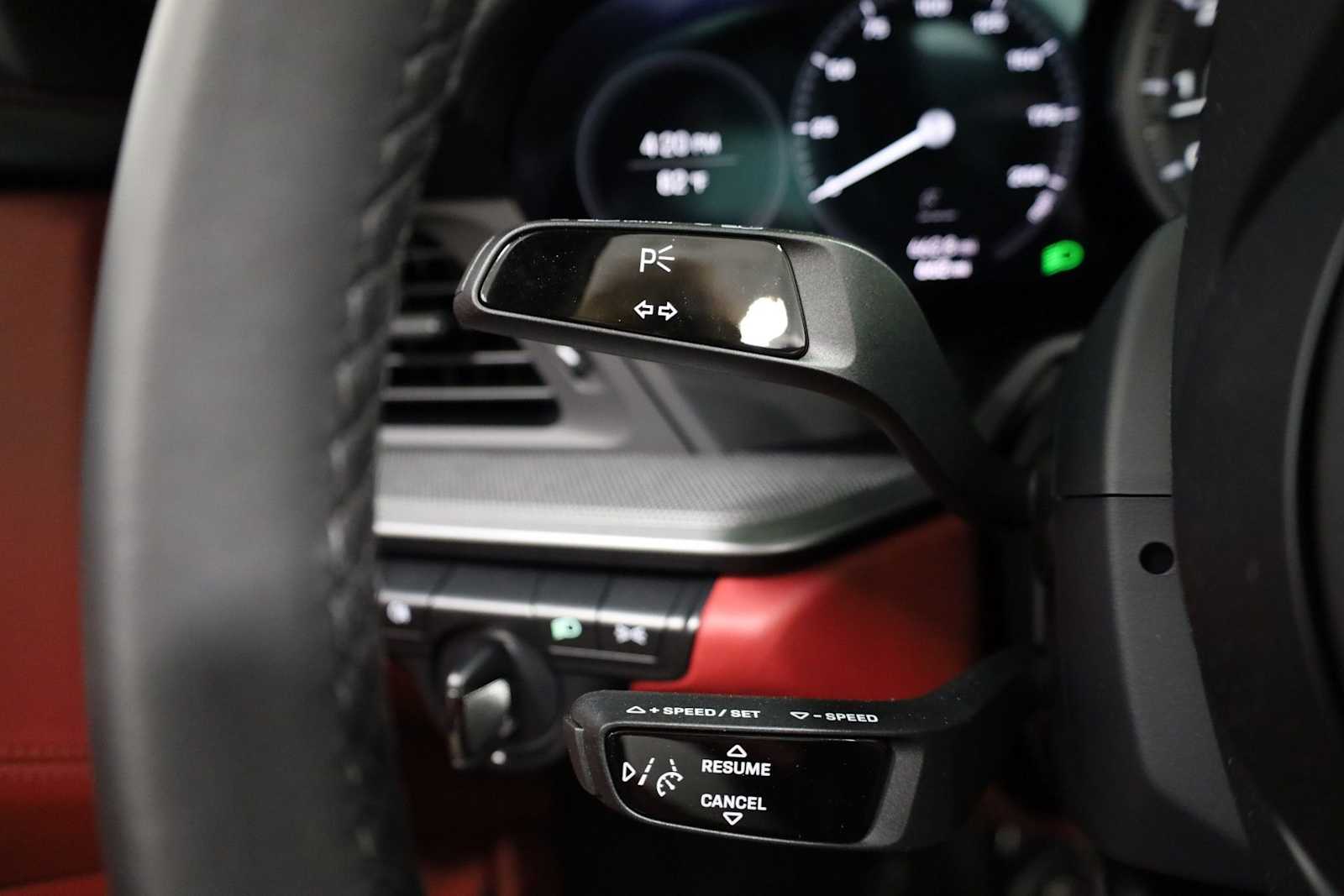 Thumbnail: 2024 Porsche 911 - 27