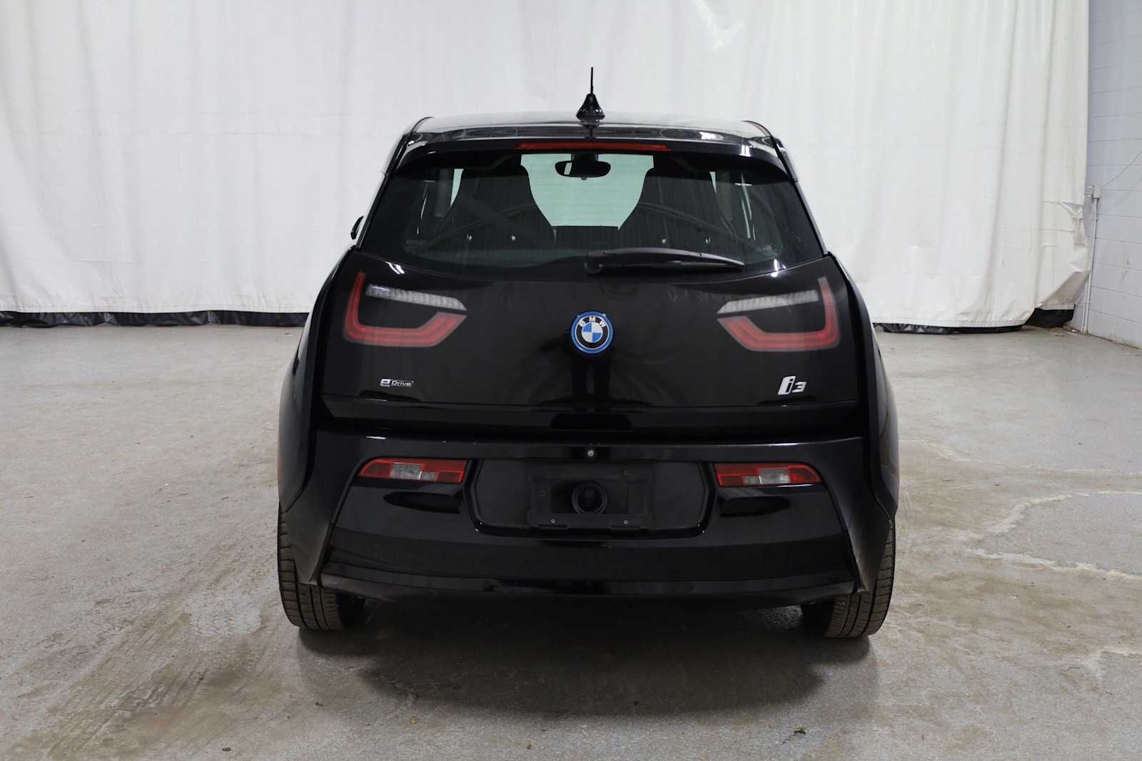 Thumbnail: 2016 BMW i3 - 7