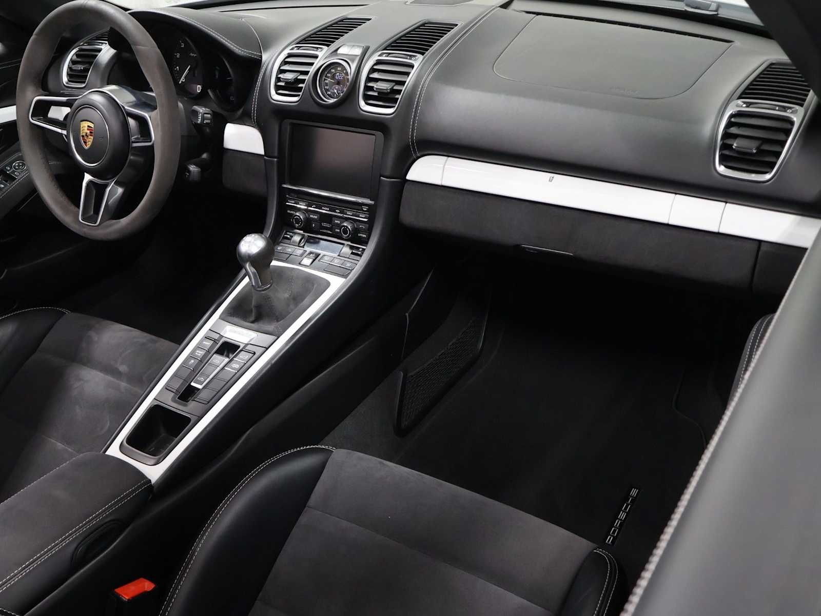 Thumbnail: 2016 Porsche Boxster - 6