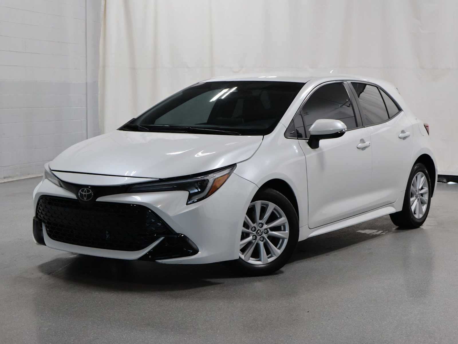 Thumbnail: 2023 Toyota Corolla - 1