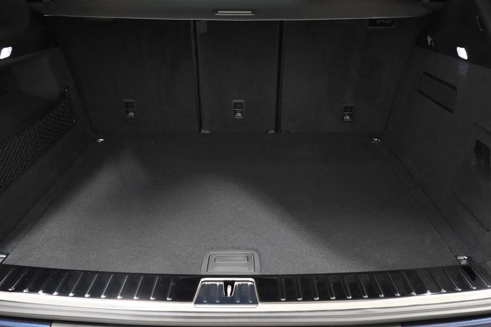 Thumbnail: 2026 Porsche Cayenne - 39