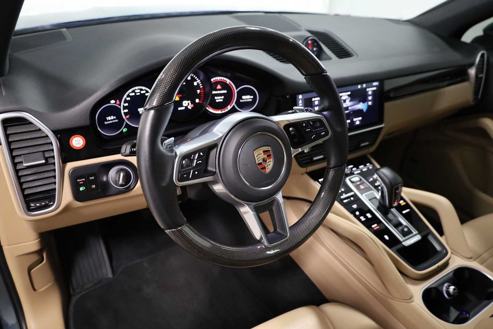 Thumbnail: 2019 Porsche Cayenne - 4