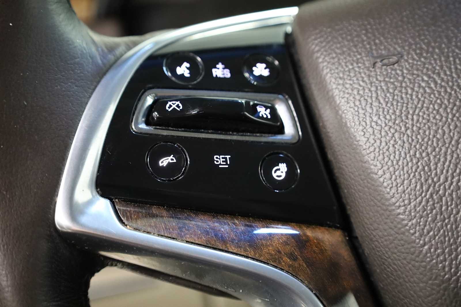 Thumbnail: 2013 Cadillac XTS - 24