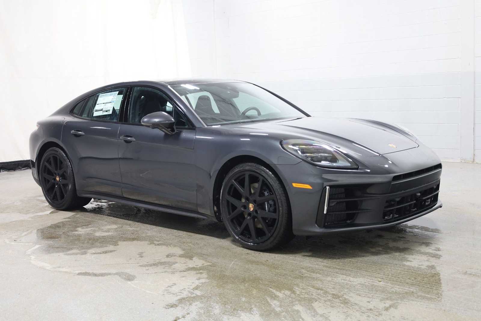 Thumbnail: 2026 Porsche Panamera - 13