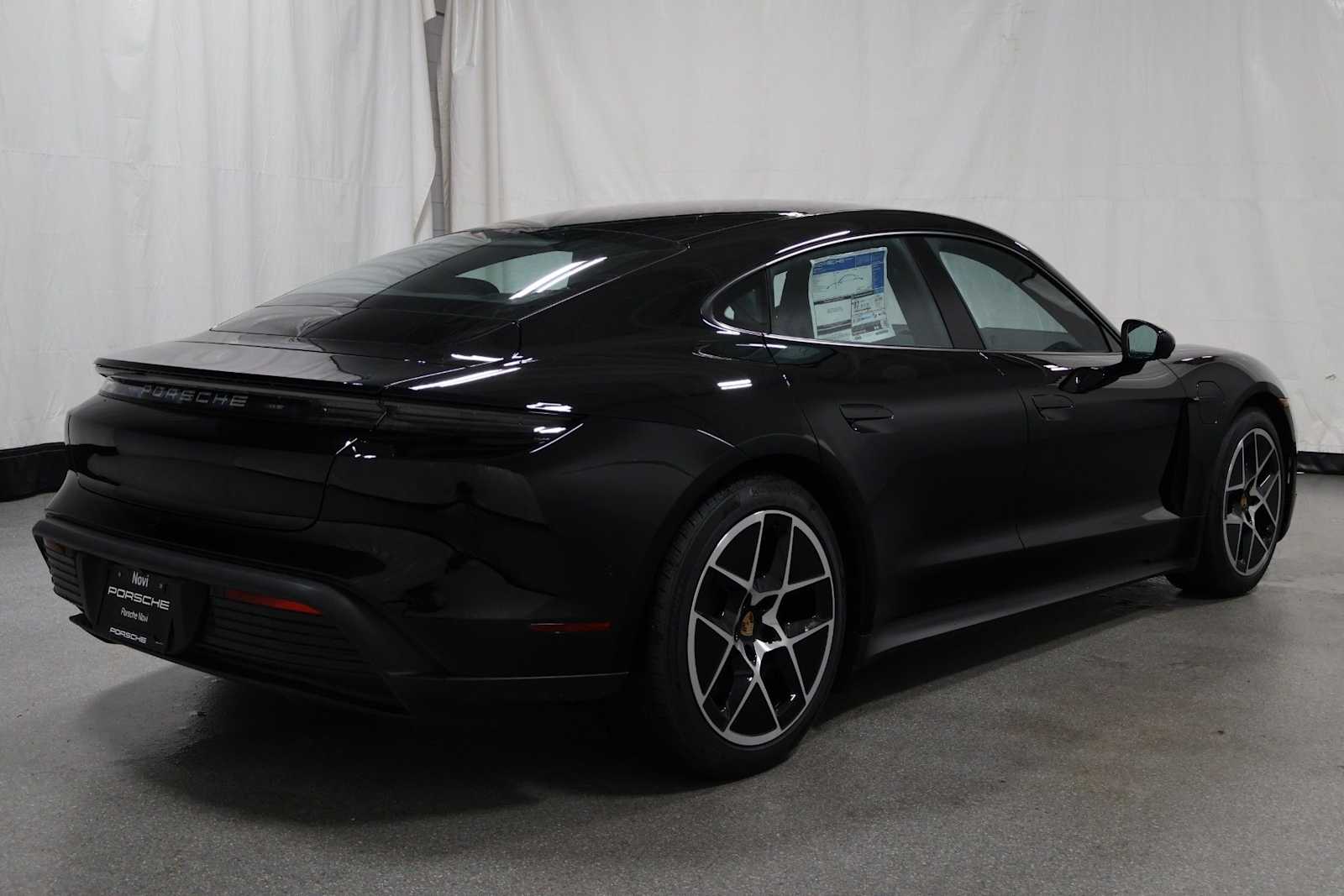 Thumbnail: 2026 Porsche Taycan - 9