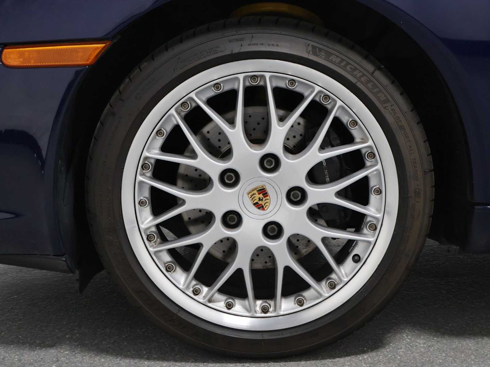 Thumbnail: 2002 Porsche 911 - 33